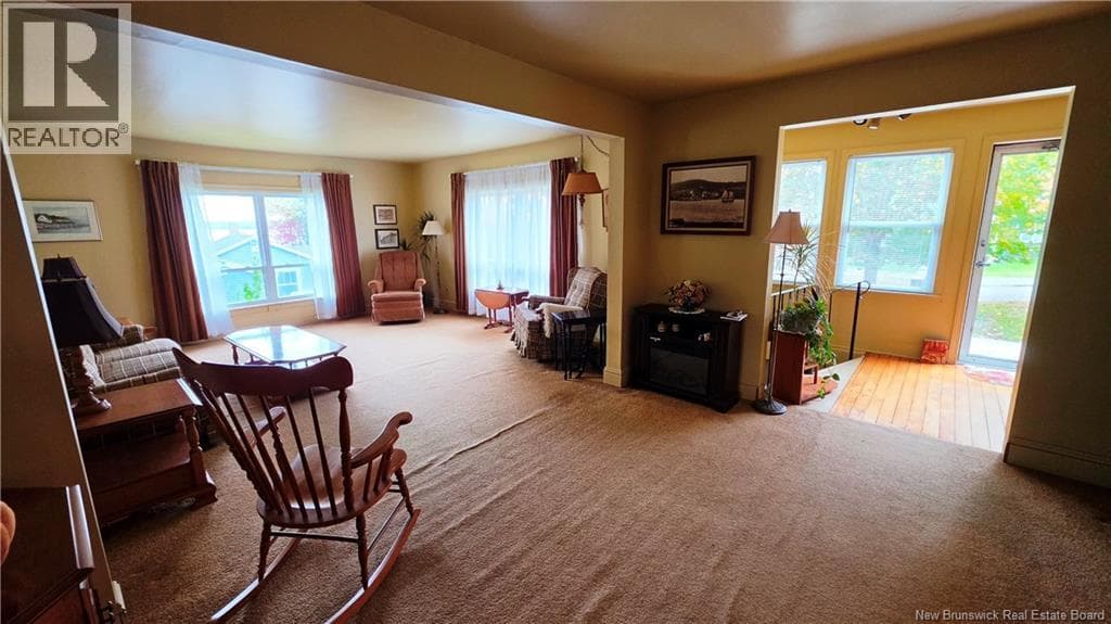 15 Avery Lane, photo 8