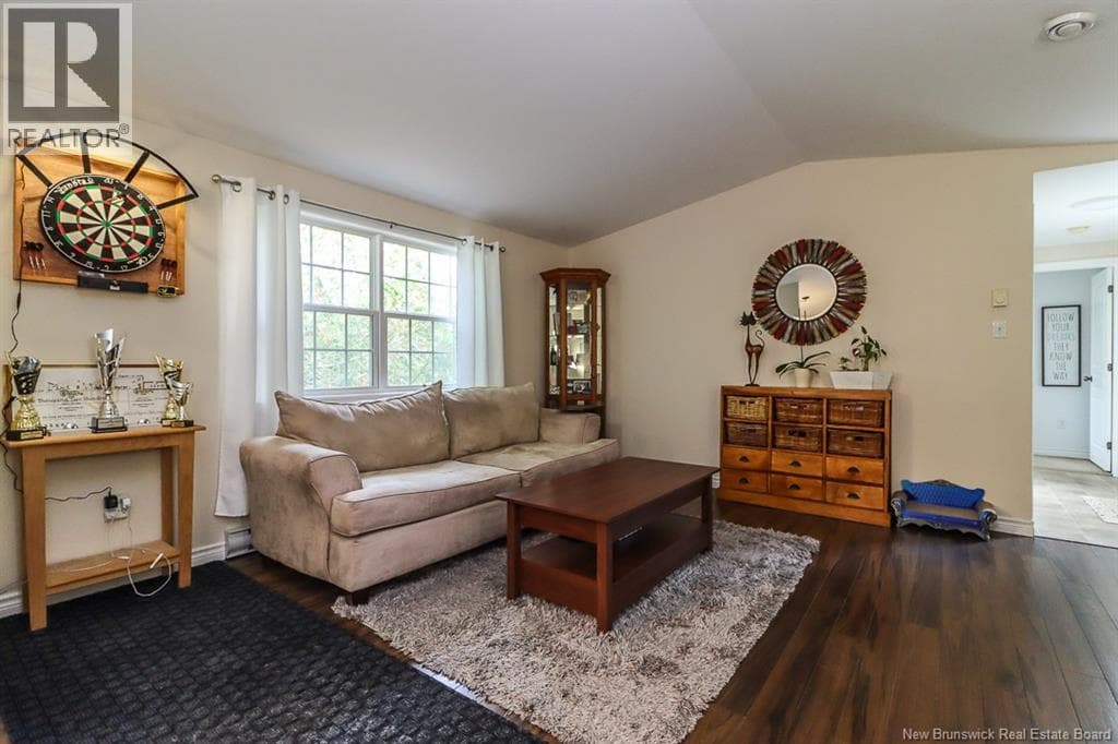 3 Third Street, photo 15