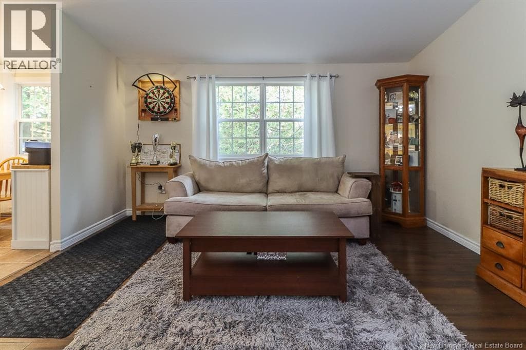3 Third Street, photo 17
