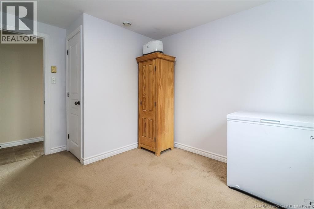 3 Third Street, photo 23