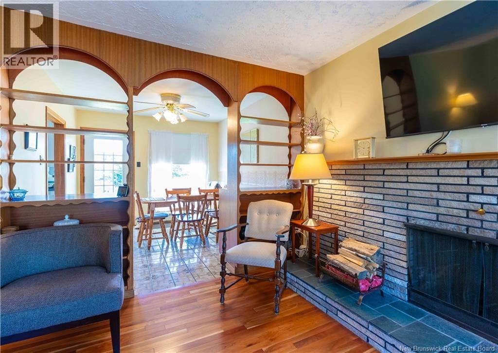 3808 Loch Lomond Road, photo 11