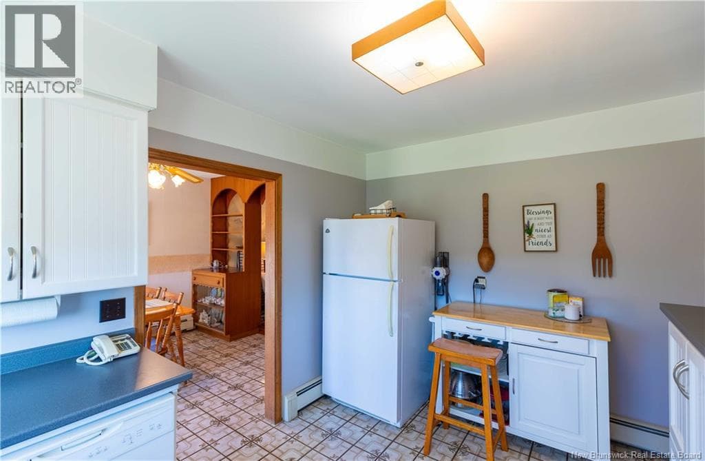 3808 Loch Lomond Road, photo 8