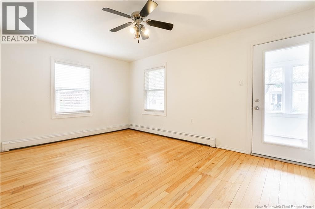 31 Topeka Street, photo 4