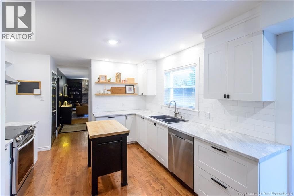 4 Windwood Court, photo 5