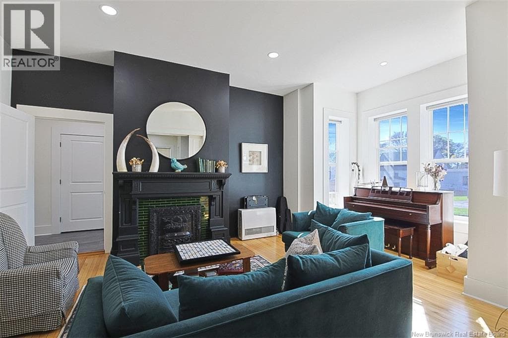 357 Dufferin Row, photo 12