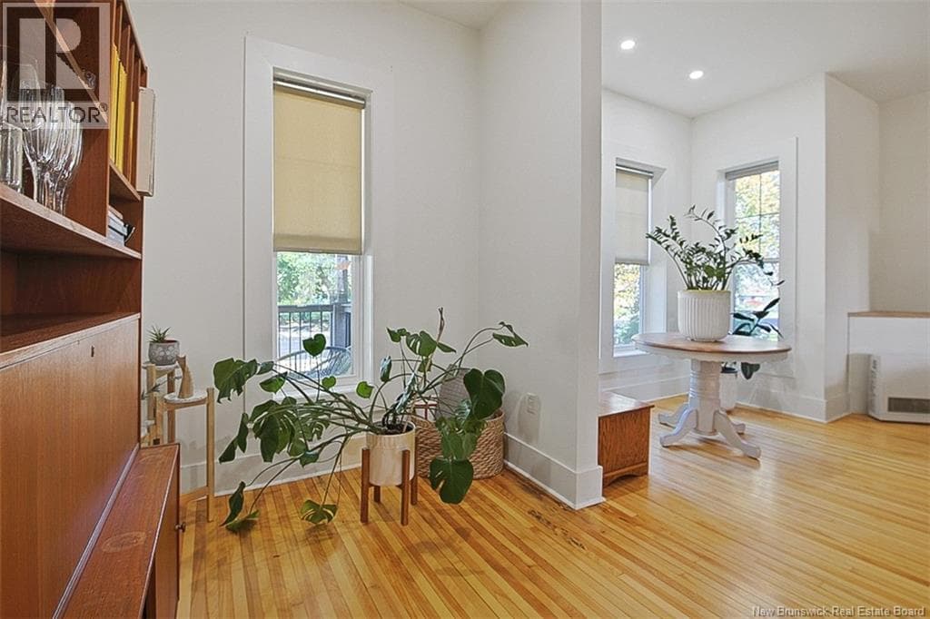 357 Dufferin Row, photo 14