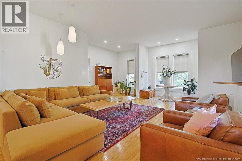 357 Dufferin Row, photo 15