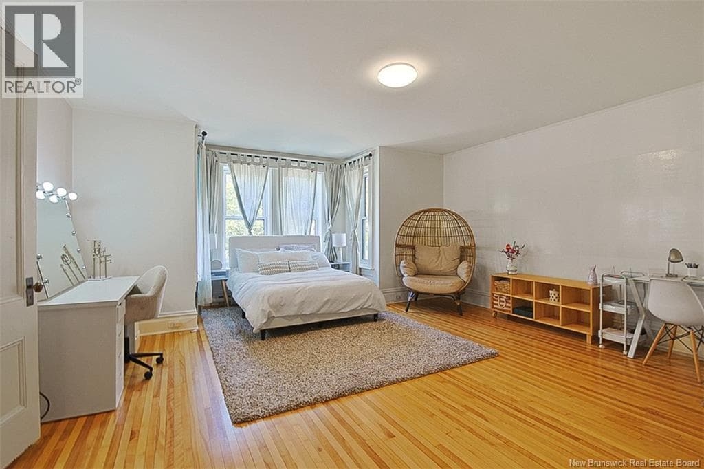 357 Dufferin Row, photo 31