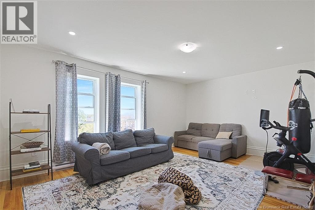 357 Dufferin Row, photo 33