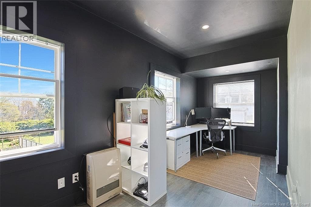 357 Dufferin Row, photo 37