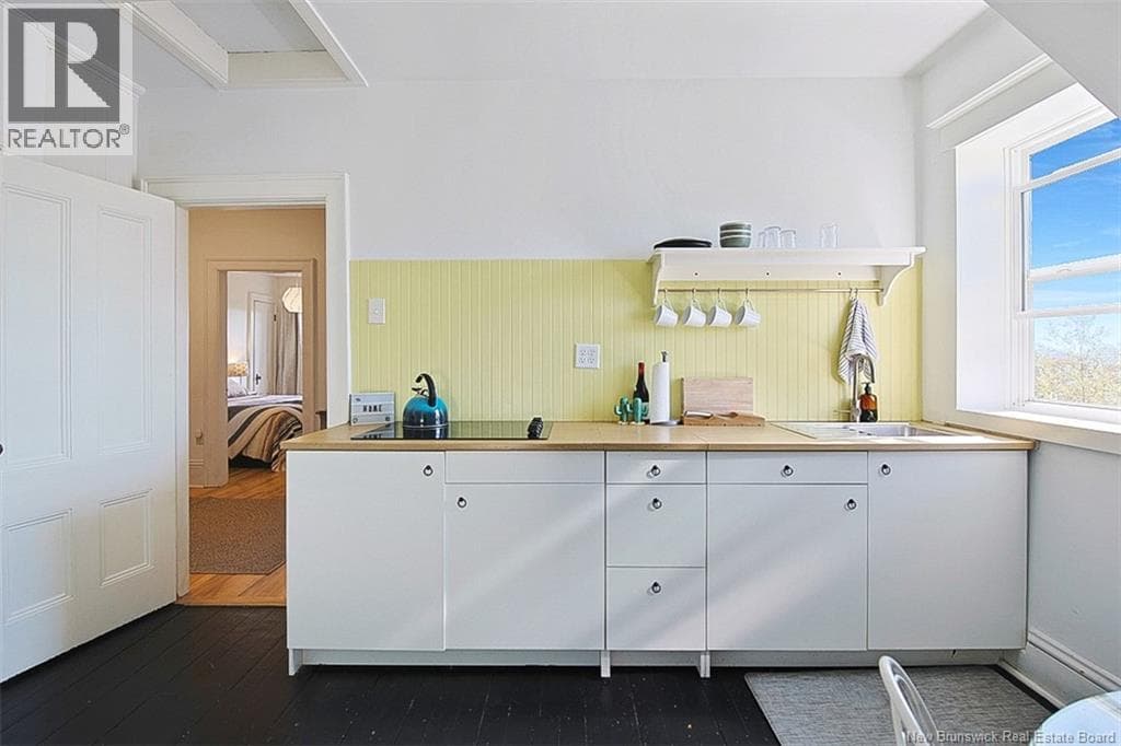 357 Dufferin Row, photo 42