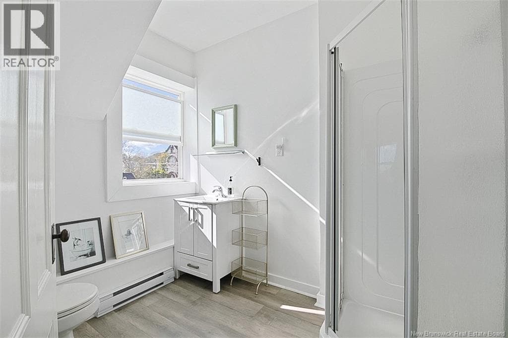357 Dufferin Row, photo 45
