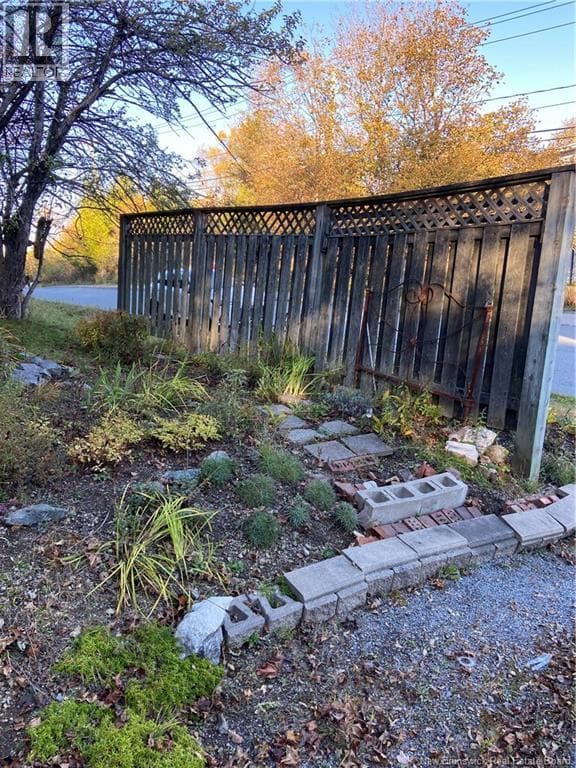 11 Rope Walk Road, photo 32