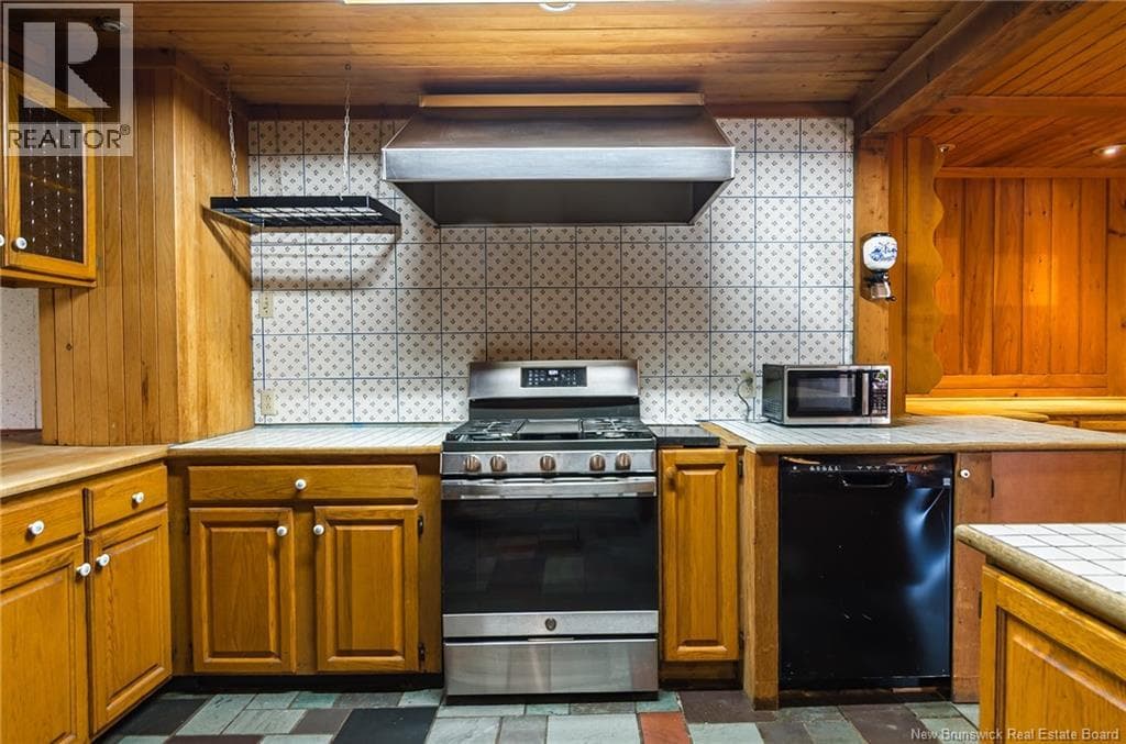 356 Hampton Road, photo 10