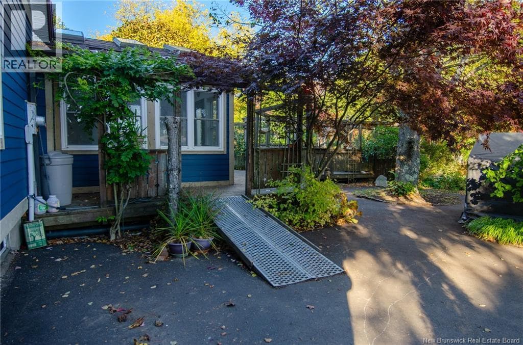 356 Hampton Road, photo 2