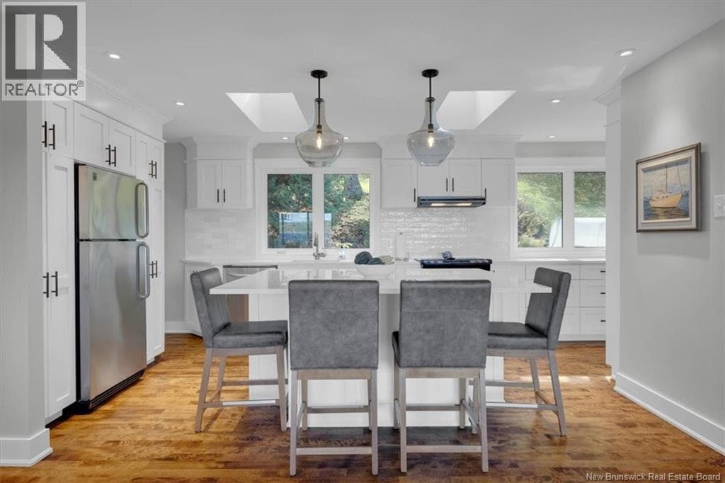 50 Beach Road, photo 14