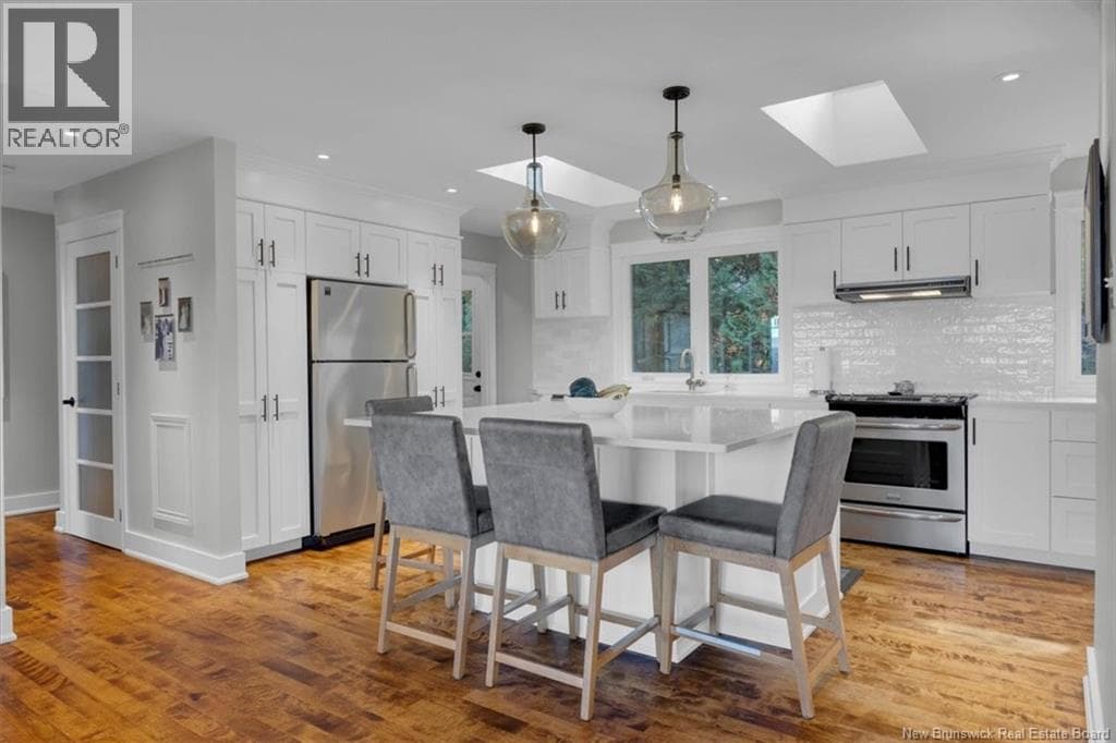 50 Beach Road, photo 13