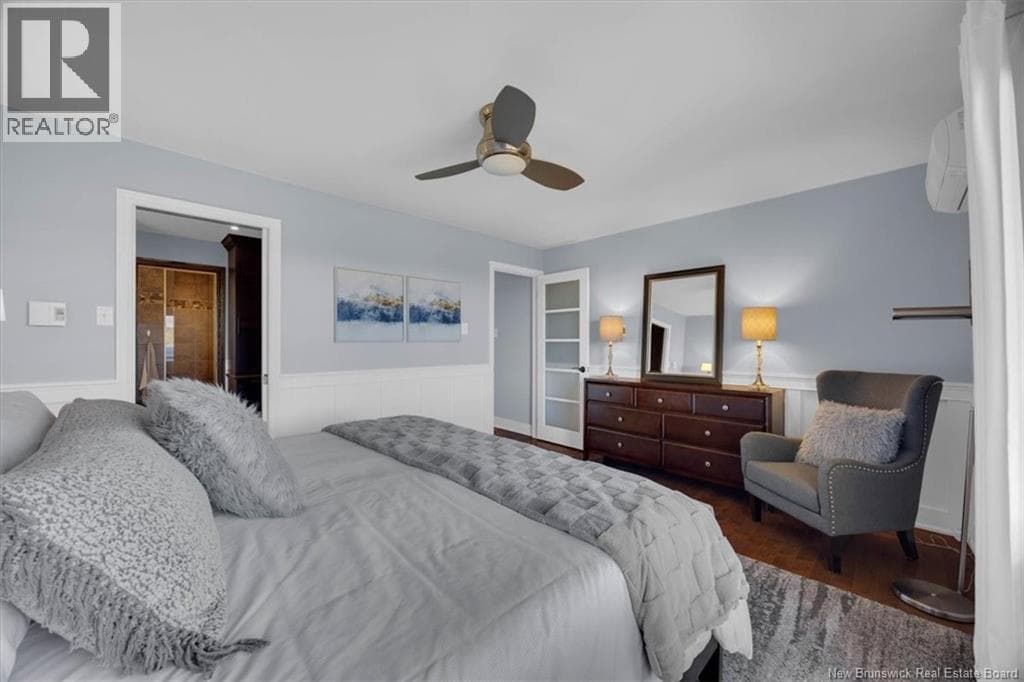 50 Beach Road, photo 22