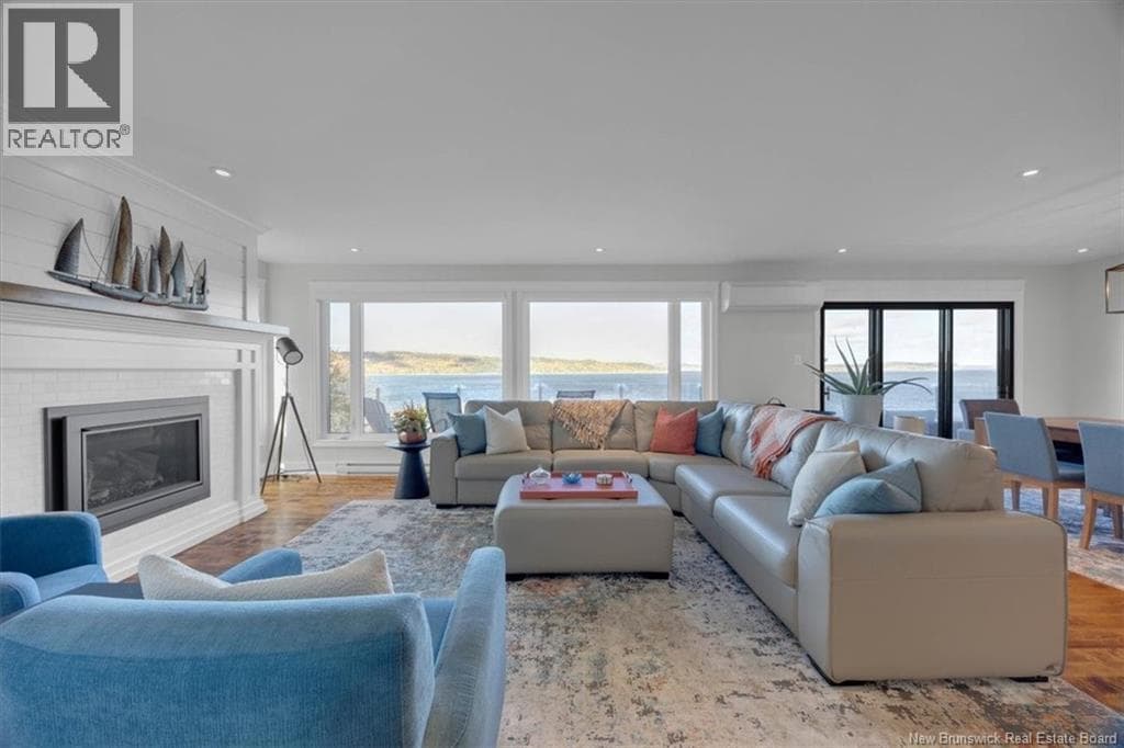 50 Beach Road, photo 9
