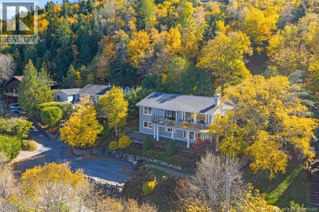 50 Beach Road, photo 49