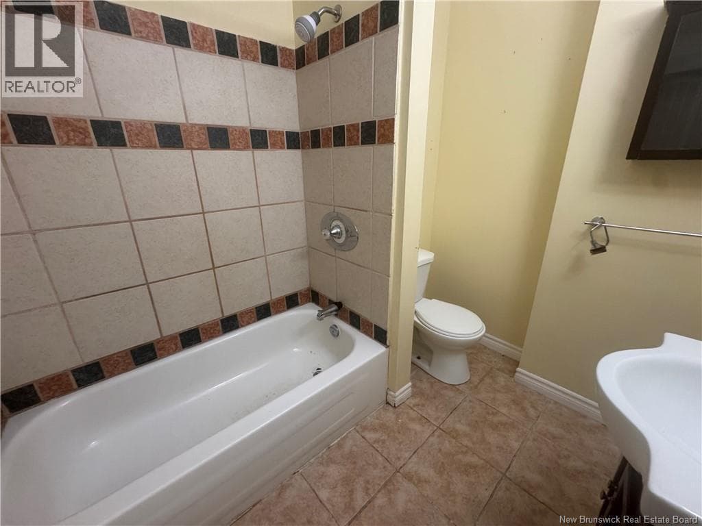 234 Guilford Street, photo 15