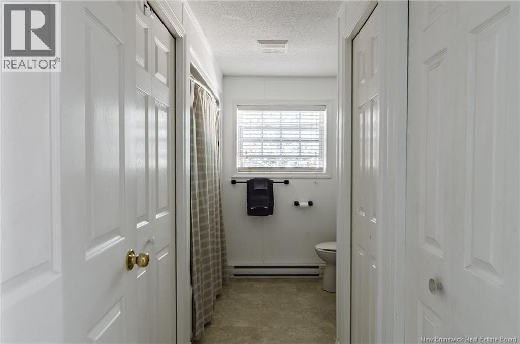 84 Butternut Lane, photo 17
