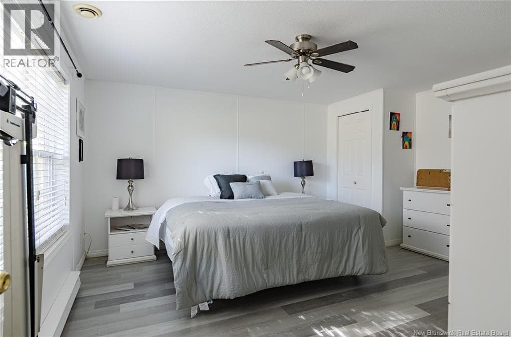 84 Butternut Lane, photo 22
