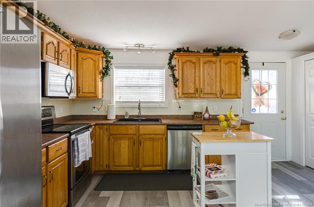 84 Butternut Lane, photo 8