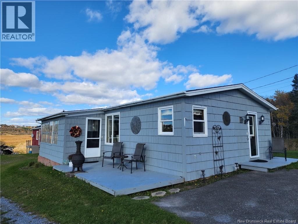 10-14 Seacoast Lane, photo 2