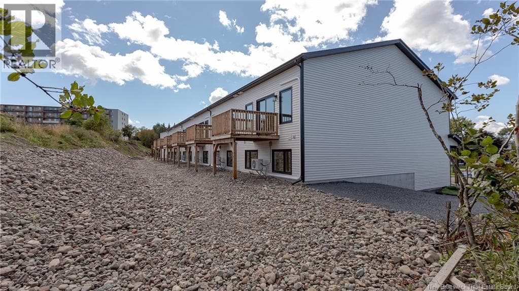 48 Oakhill Crescent, photo 38