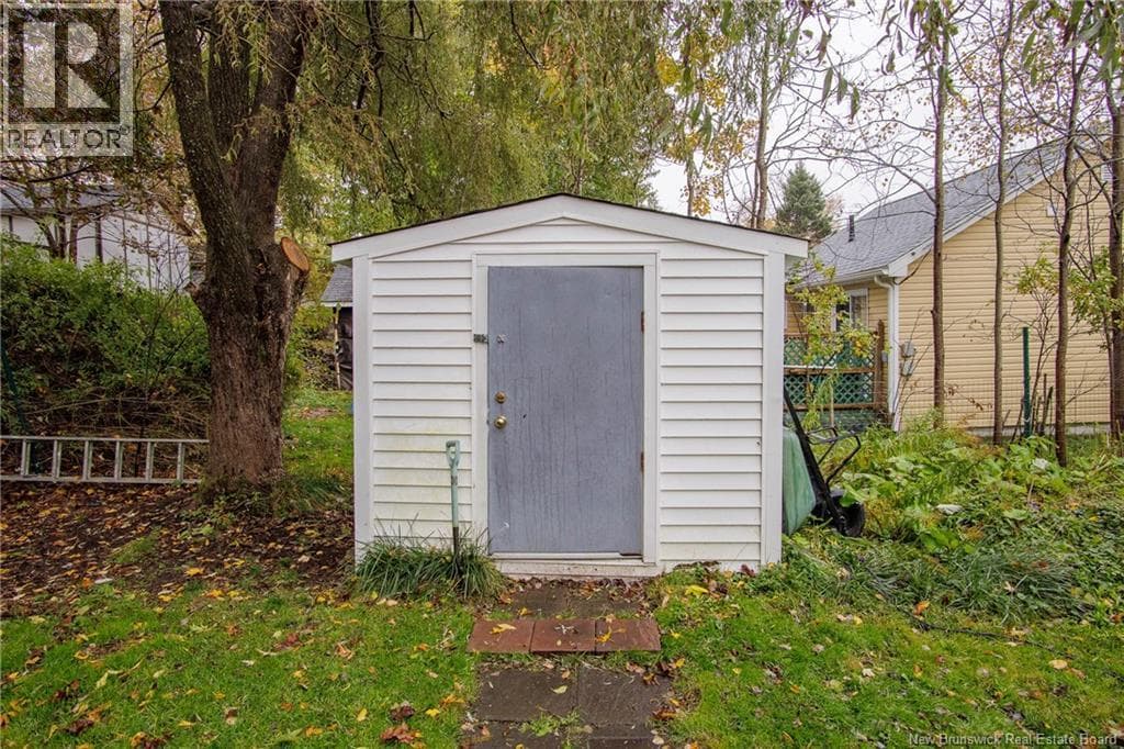 34 Currie Avenue, photo 26