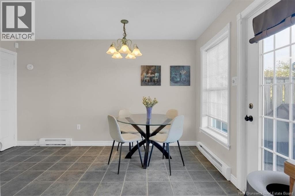 193 King St West, photo 10