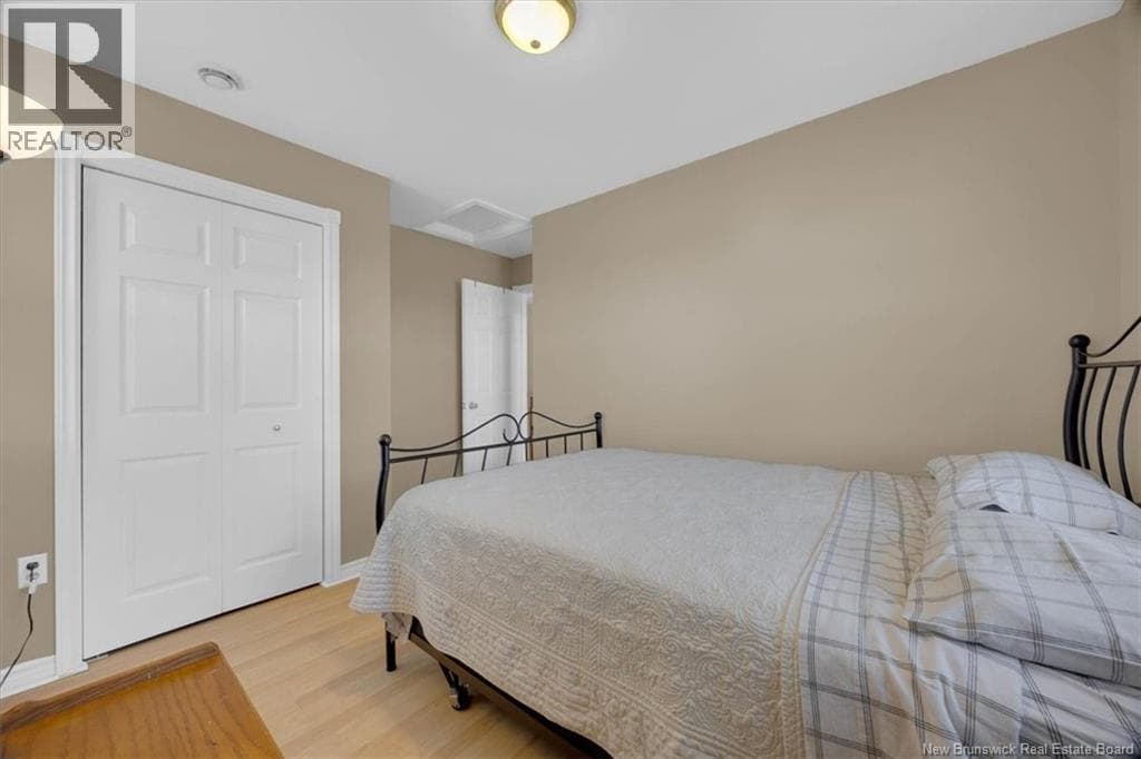193 King St West, photo 17