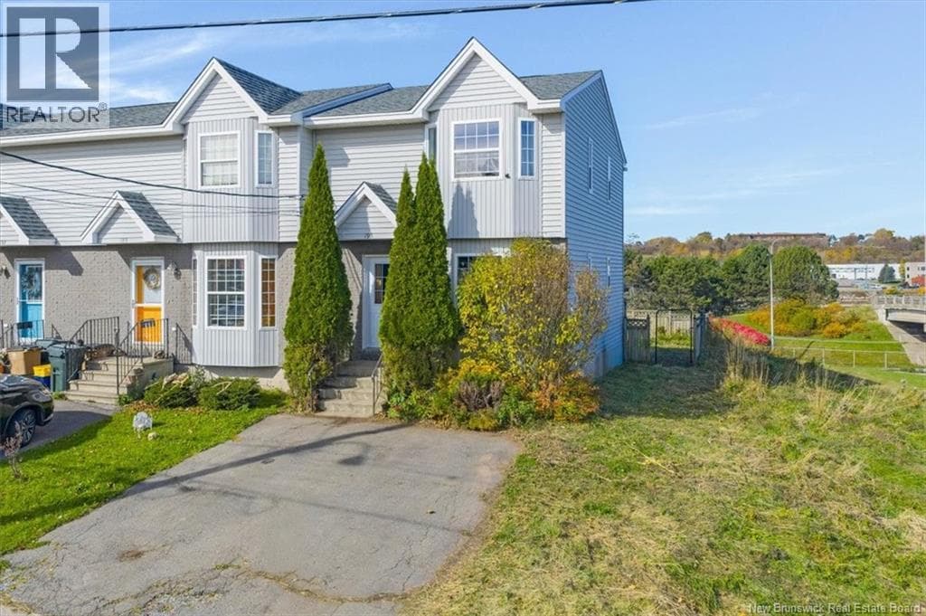 193 King St West, photo 6