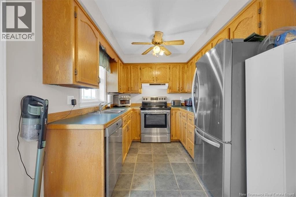 193 King St West, photo 8