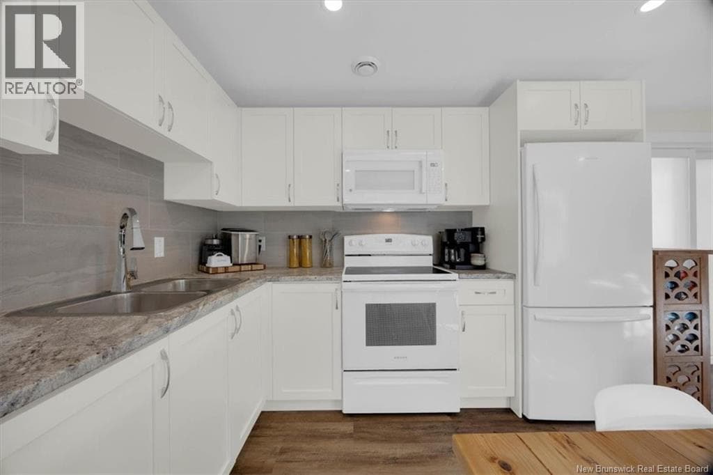 83 Holly Lane, photo 10