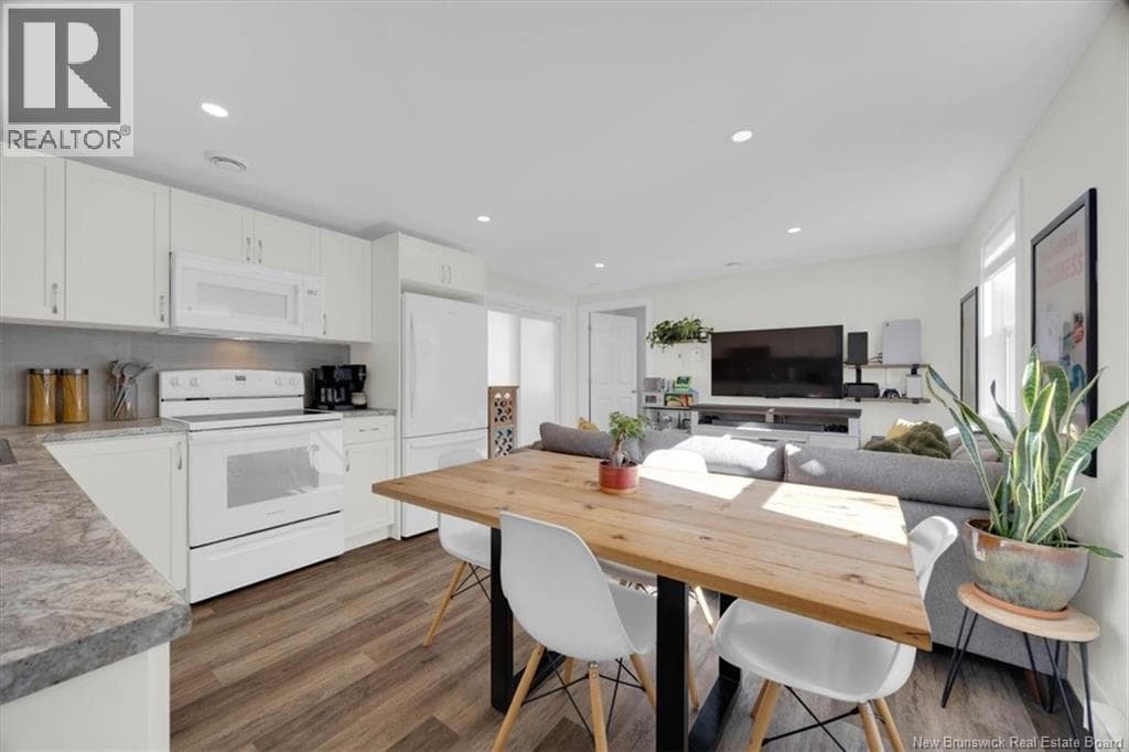 83 Holly Lane, photo 11