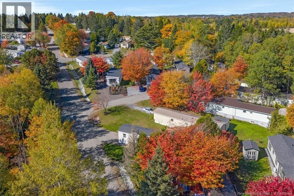 83 Holly Lane, photo 23