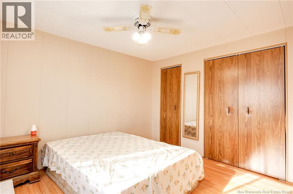 72 Violet Street, photo 17