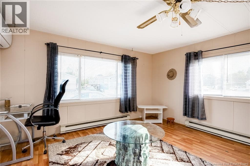 72 Violet Street, photo 27