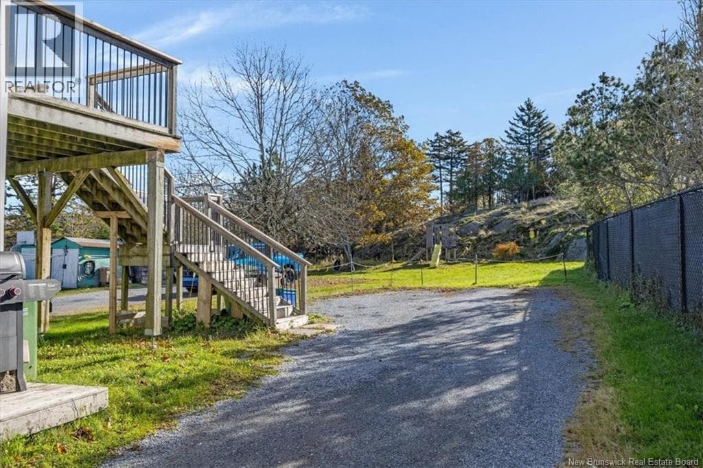 507 Milford Road, photo 27