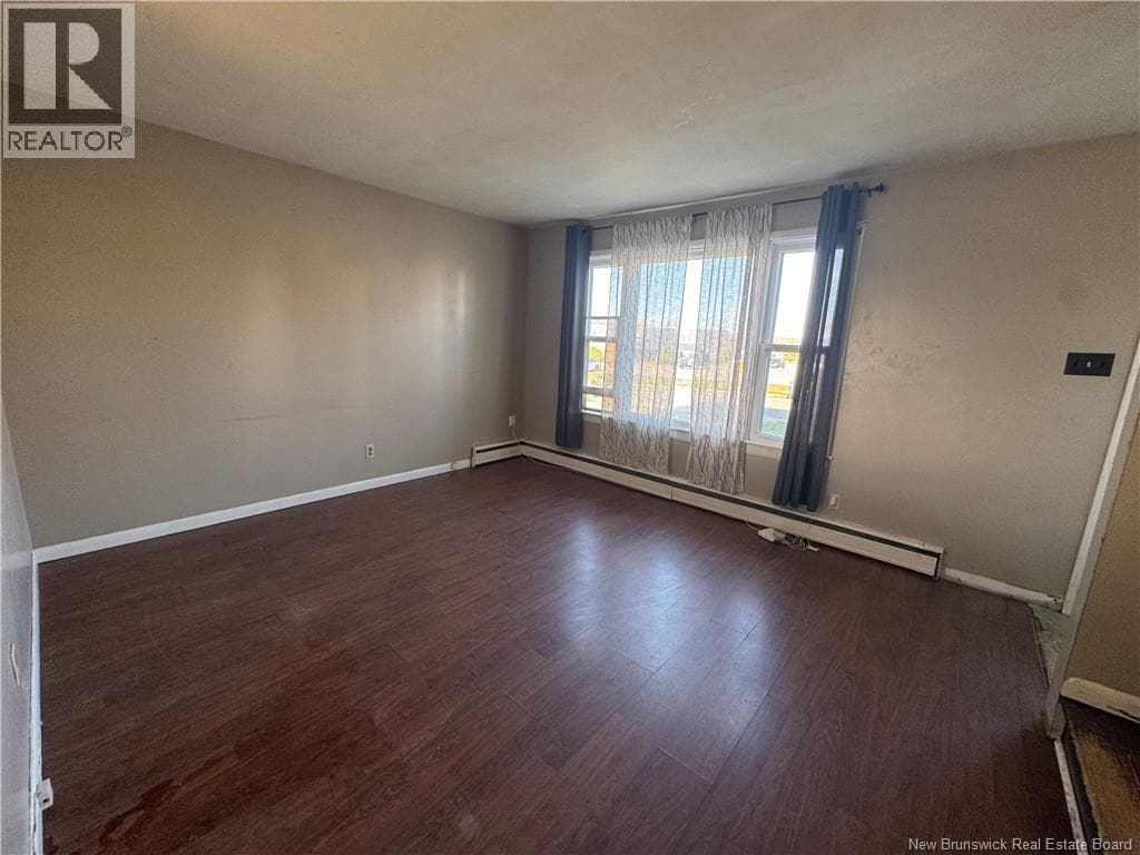 70-72 Spruce Avenue, photo 18