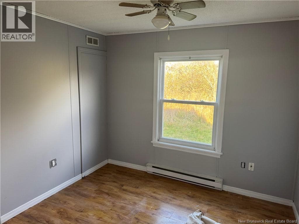 558 Bonita Avenue, photo 11