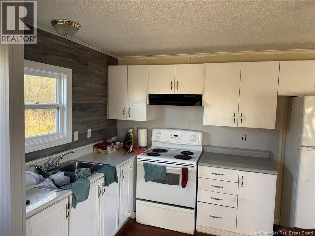 558 Bonita Avenue, photo 13