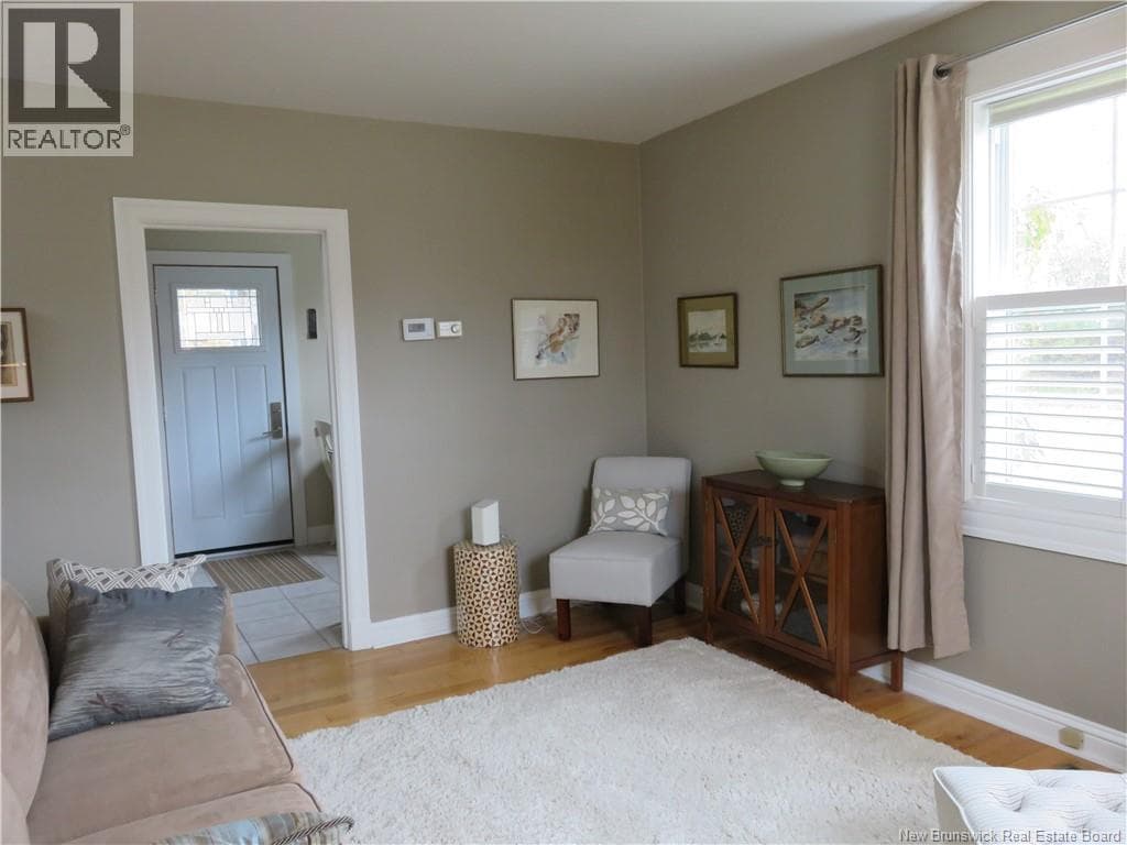 692 Dunn Avenue, photo 14