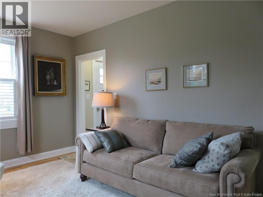 692 Dunn Avenue, photo 16