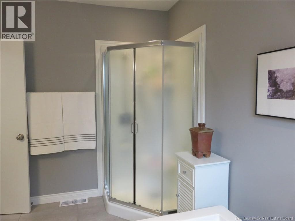 692 Dunn Avenue, photo 21
