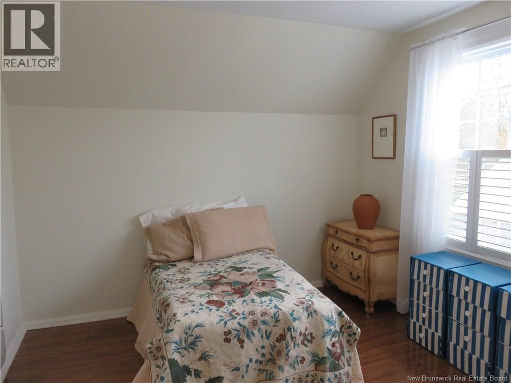 692 Dunn Avenue, photo 26