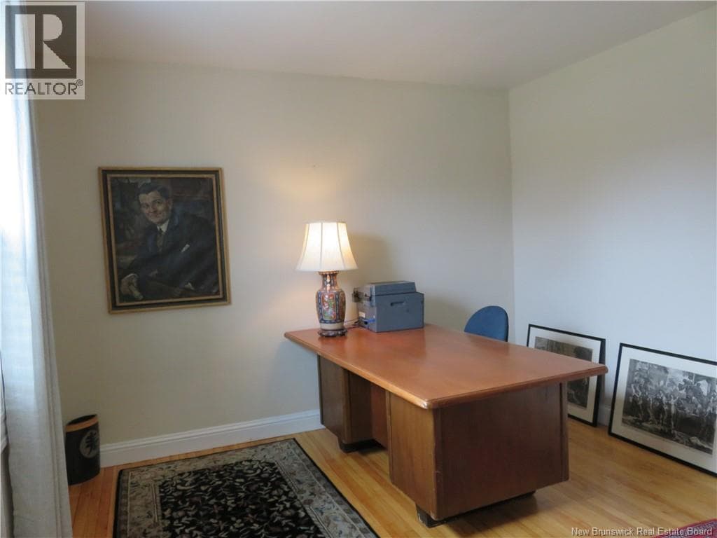 692 Dunn Avenue, photo 32