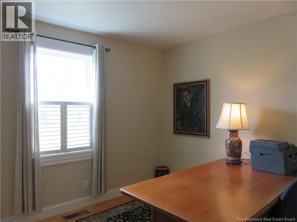 692 Dunn Avenue, photo 33
